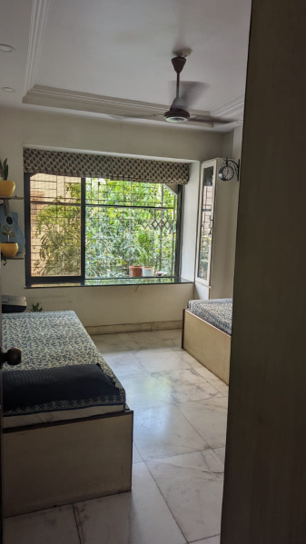 2 BHK Apartment 525 Sq.ft. for Sale in Vile Parle West, Mumbai