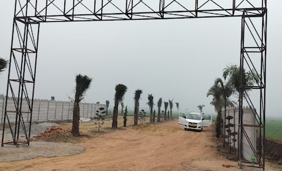  Commercial Land 100 Sq.ft. for Sale in Tappal, Aligarh