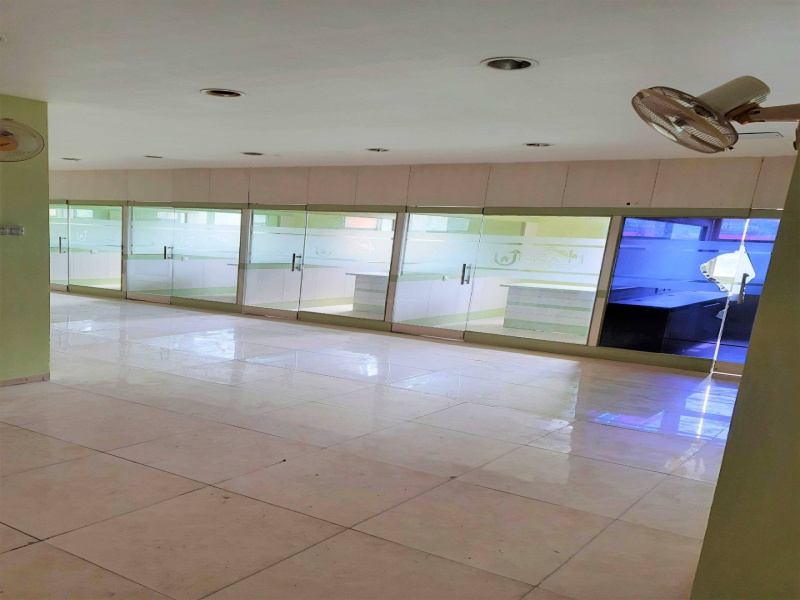  Office Space 2850 Sq.ft. for Rent in Sapna Sangeeta Road, Indore