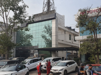  Showroom for Sale in Patparganj, Delhi