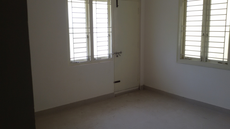 3 BHK Apartment 2000 Sq.ft. for Rent in Gandhi Puram, Rajahmundry