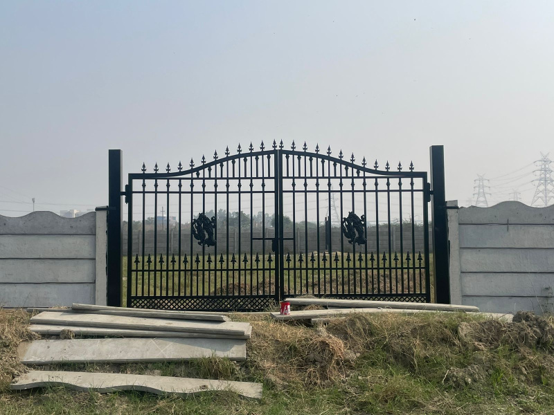  Residential Plot 100 Sq. Yards for Sale in Pari Chowk, Greater Noida