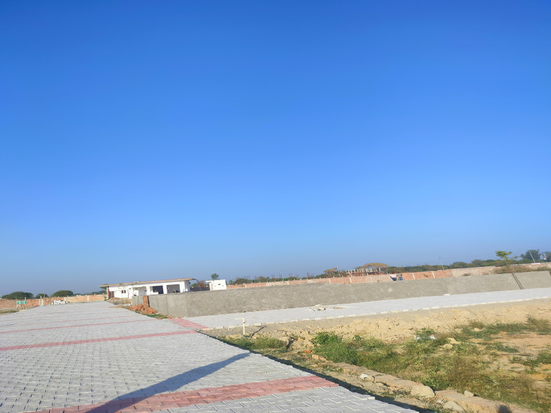  Residential Plot 100 Sq. Yards for Sale in Yamuna Expressway, Greater Noida