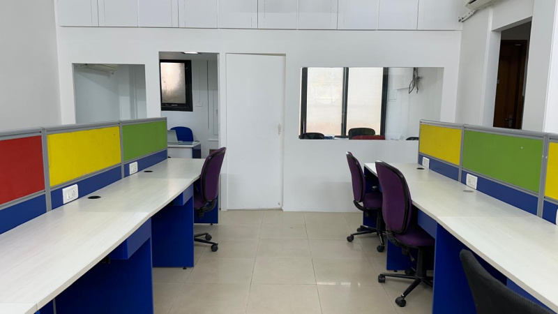  Office Space 820 Sq.ft. for Rent in Adarsh Nagar, Andheri West, Mumbai