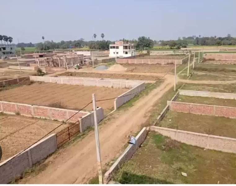  1000 Sq.ft. Residential Plot for Sale in Kusumhi Bazar, Gorakhpur