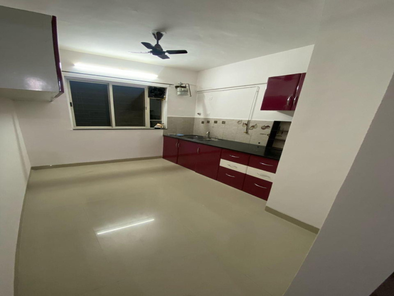 2 BHK Apartment 1200 Sq.ft. for Rent in Hadapsar, Pune