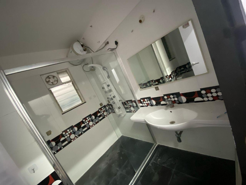 2 BHK Apartment 1200 Sq.ft. for Rent in Hadapsar, Pune
