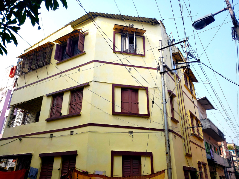 8 BHK House 3300 Sq.ft. for Sale in Prince Anwar Shah Rd., Kolkata