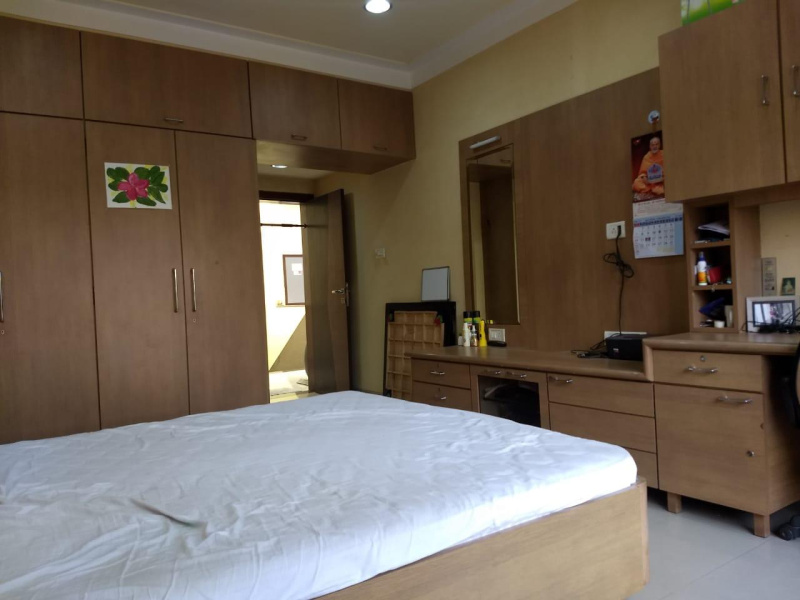 6 BHK Apartment 6000 Sq.ft. for Sale in Goregaon East, Mumbai