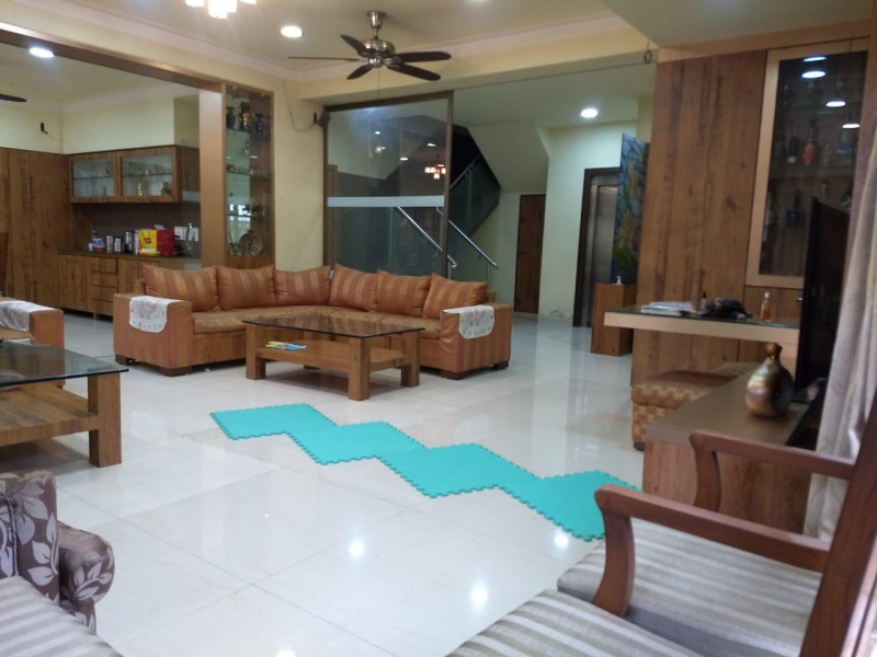 6 BHK Apartment 6000 Sq.ft. for Sale in Goregaon East, Mumbai