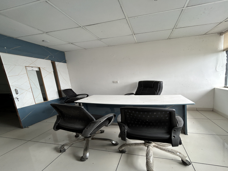  Office Space 500 Sq.ft. for Rent in Chandigarh Patiala Highway, Zirakpur