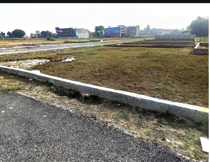  Commercial Land 1000 Sq.ft. for Sale in Agra Express Highway, Lucknow