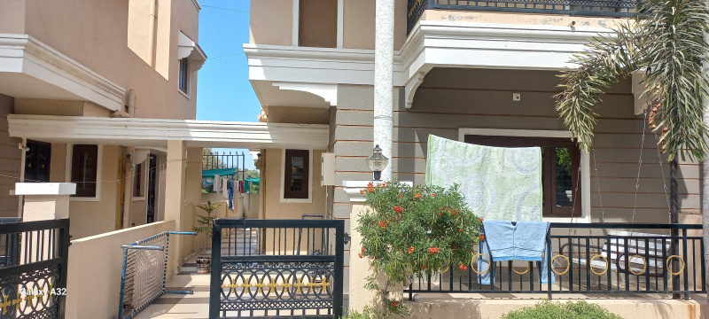 3 BHK Villa 165 Sq.ft. for Sale in Tb Road, Patan