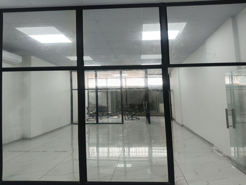  357 Sq.ft. Office Space for Sale in Malad East, Mumbai