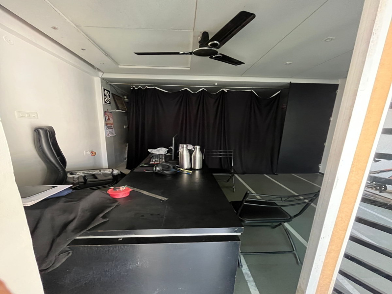 2.5 BHK 3600 Sq.ft. House for Sale in Kothariya Road, Rajkot