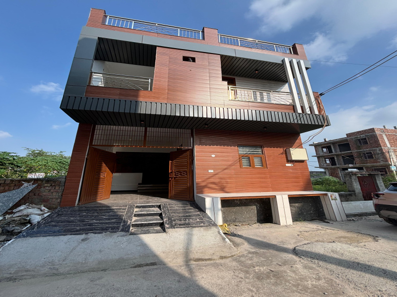 4 BHK House 2200 Sq.ft. for Sale in Shyam Vihar, Delhi