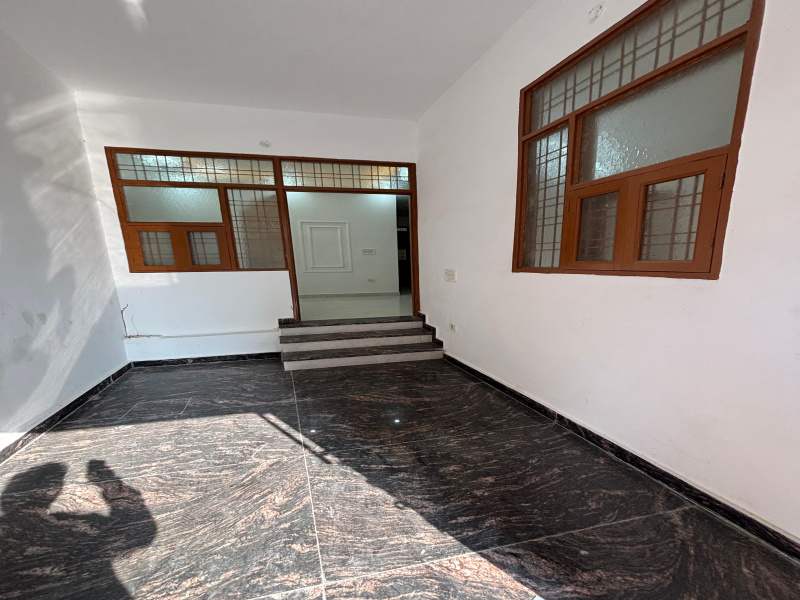 4 BHK House 2200 Sq.ft. for Sale in Shyam Vihar, Delhi