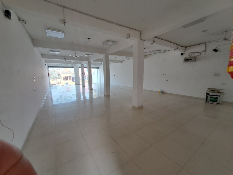  Office Space 2000 Sq.ft. for Rent in Ledhupur, Varanasi