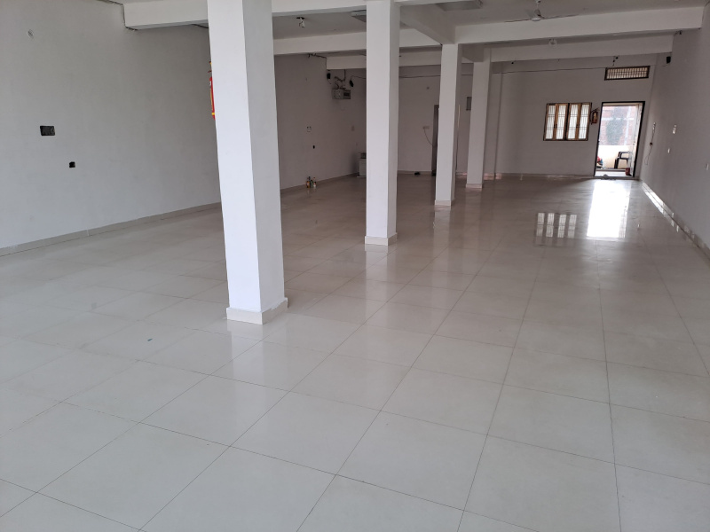  Office Space 2000 Sq.ft. for Rent in Ledhupur, Varanasi