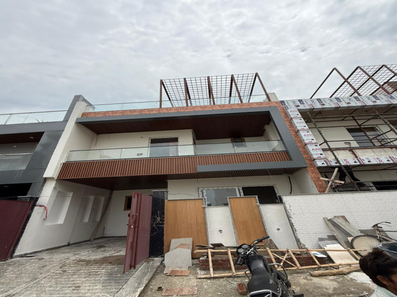 5 BHK Apartment 125 Sq. Yards for Sale in Wave City, Ghaziabad