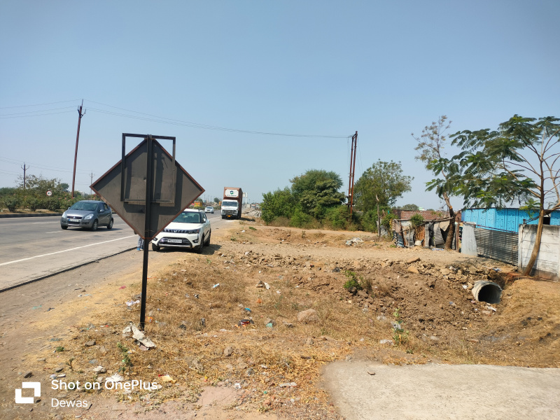  Commercial Land 1500 Sq.ft. for Sale in Sagore Kuti Road, Indore