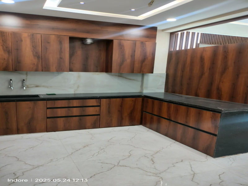 5 BHK House 3100 Sq.ft. for Sale in Tulsi Nagar, Indore