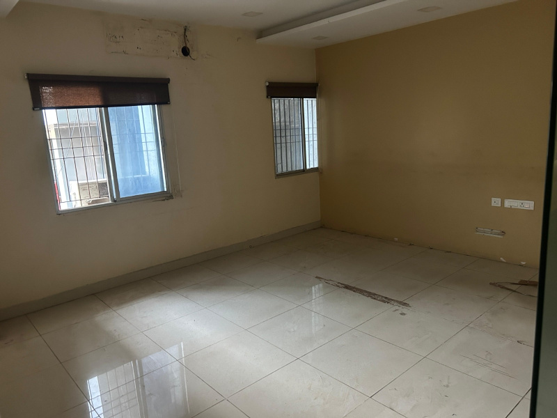  Office Space 2000 Sq.ft. for Rent in Bypass Road, Madurai