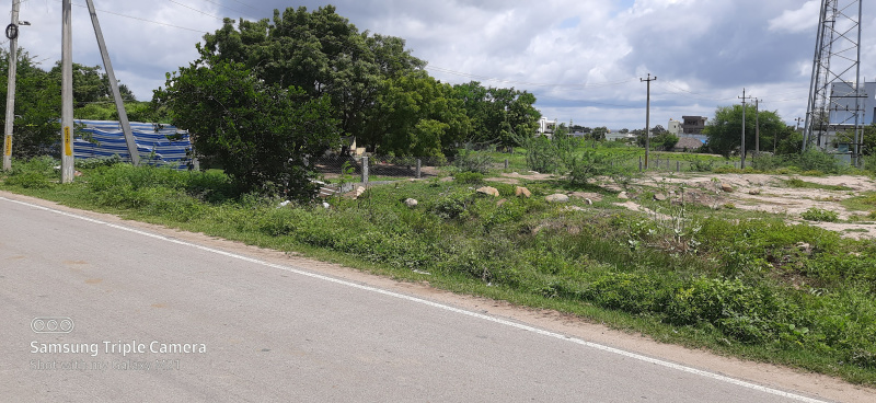  Commercial Land 180 Cent for Sale in Siruguppa Someshwar, Bellary