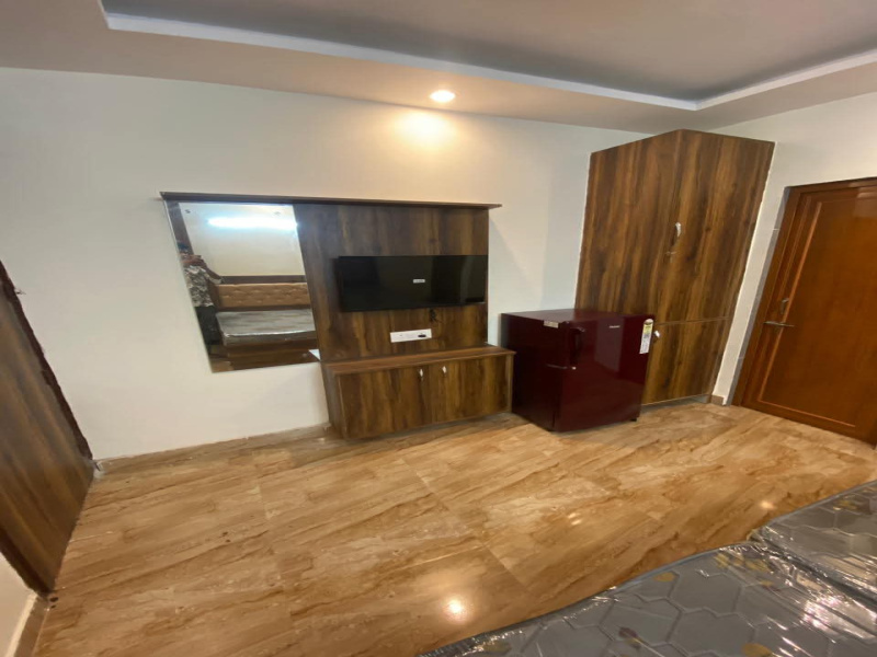 1 RK Apartment 450 Sq.ft. for Rent in DLF Phase III, Gurgaon