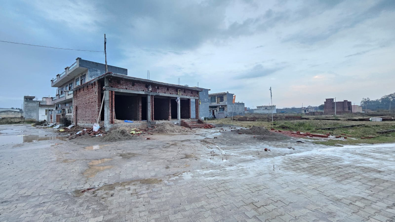  40 Sq. Yards Commercial Land for Sale in Paragpur, Dera Bassi