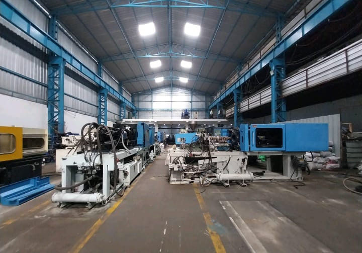  12240 Sq.ft. Warehouse for Sale in Kavi Nagar, Ghaziabad