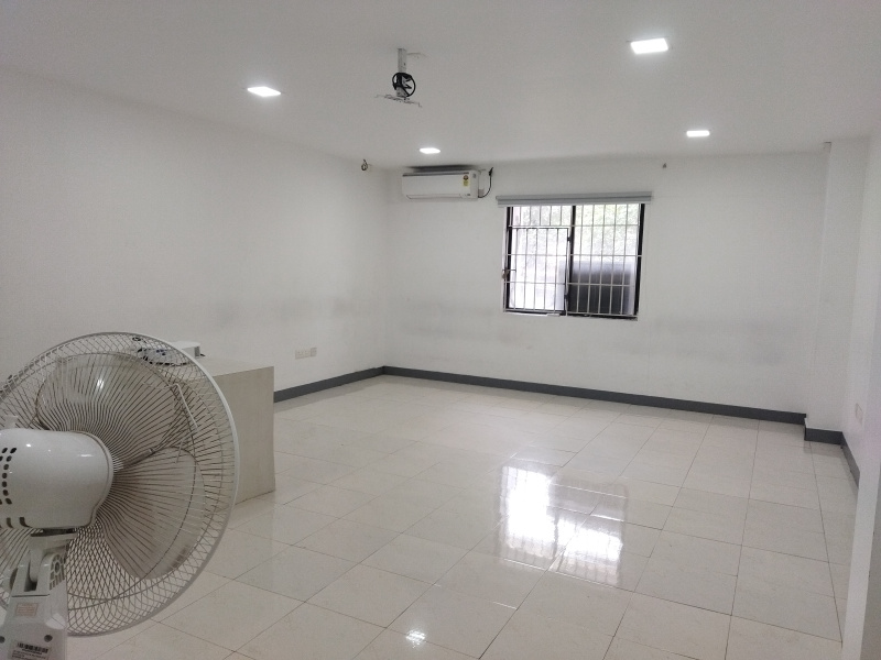 Office Space 2000 Sq.ft. for Rent in Edappally, Ernakulam