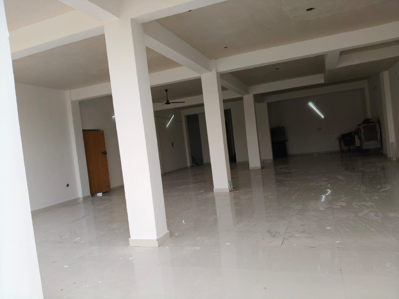  Showroom 1800 Sq.ft. for Rent in Sector I Jankipuram, Lucknow