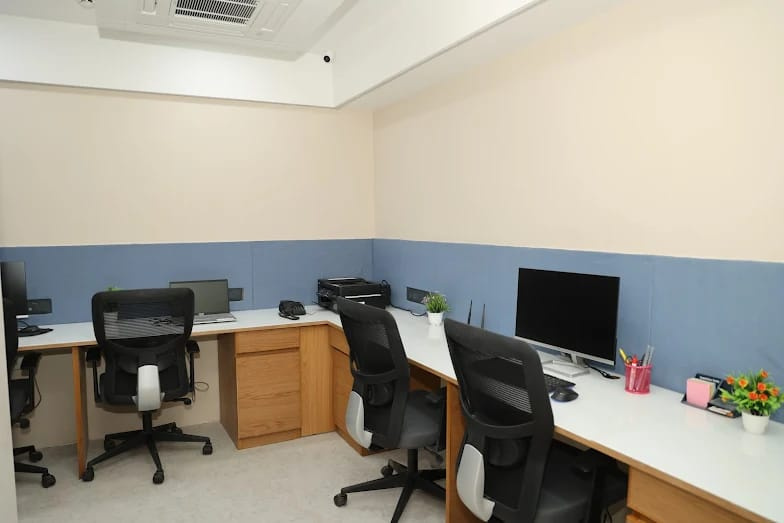  Office Space 2930 Sq.ft. for Rent in Naranpura, Ahmedabad