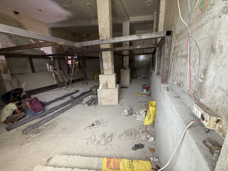  2100 Sq.ft. Showroom for Rent in Risshi Nagar, Rani Bagh, Delhi