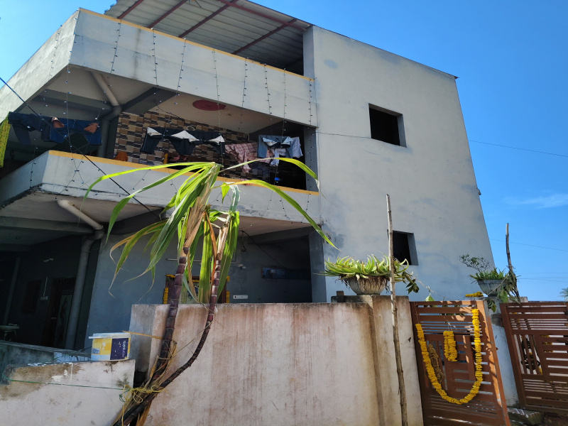4 BHK Builder Floor 2 Cent for Sale in Jangareddygudem, West Godavari