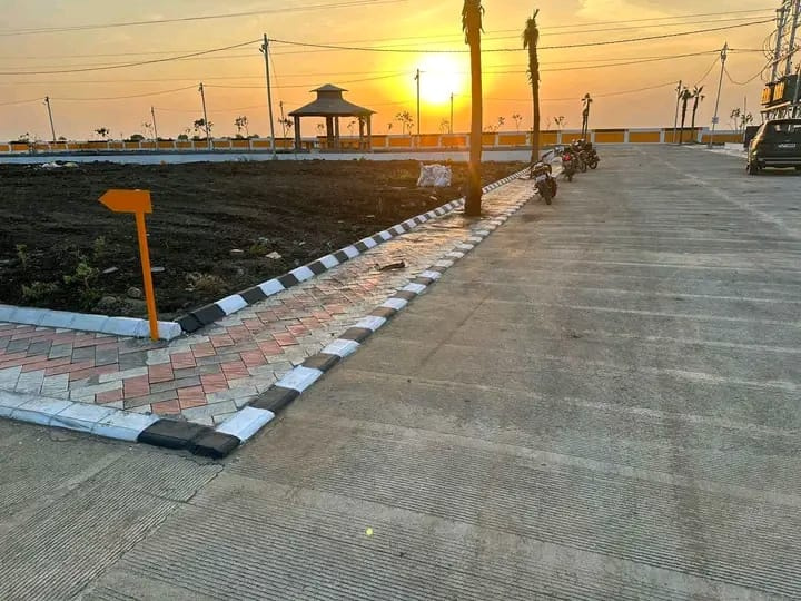  Residential Plot 11000 Sq.ft. for Sale in Ujjain Road, Indore