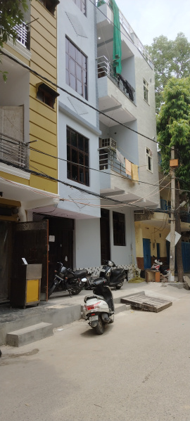  Warehouse 1000 Sq.ft. for Rent in Sector 8 Dwarka, Delhi