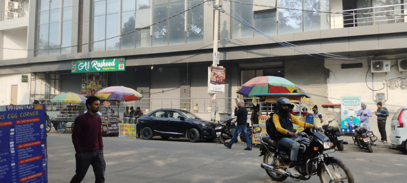  2500 Sq.ft. Commercial Shop for Rent in Kirti Nagar, Delhi