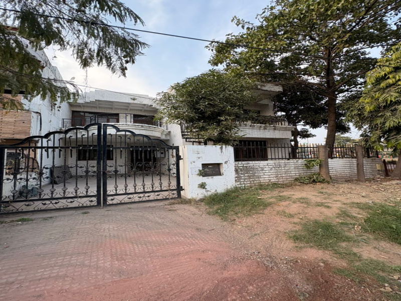 6 BHK 250 Sq. Yards House for Sale in Sector 12 Panchkula