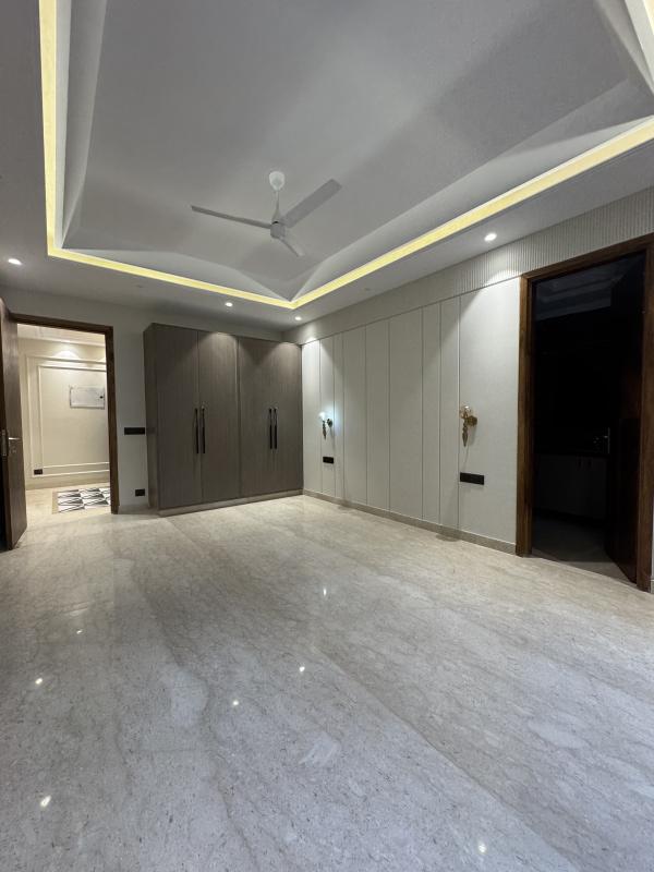 4.5 BHK Builder Floor 4200 Sq.ft. for Rent in Sushant Lok Phase I, Gurgaon