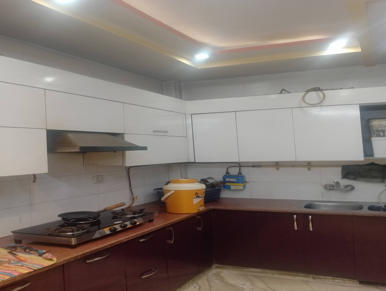 3 BHK Builder Floor 152 Sq. Yards for Sale in Jeevan Park, Uttam Nagar, Delhi