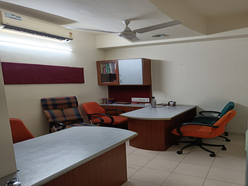  Office Space 110 Sq.ft. for Rent in Satellite, Ahmedabad