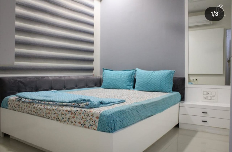 3 BHK 1350 Sq.ft. Apartment for Sale in 100 Ft Ring Road, Ahmedabad