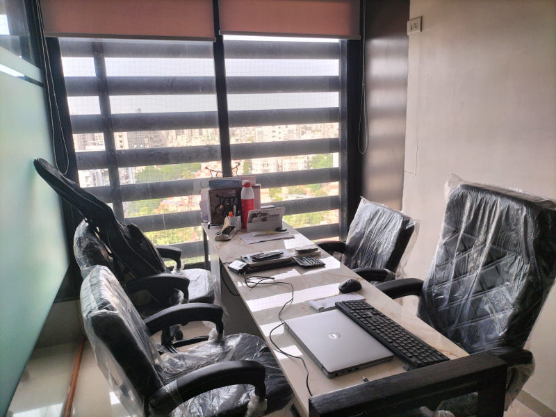  Office Space 511 Sq.ft. for Rent in Prahlad Nagar, Ahmedabad