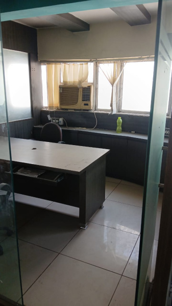  600 Sq.ft. Office Space for Rent in Navrangpura, Ahmedabad