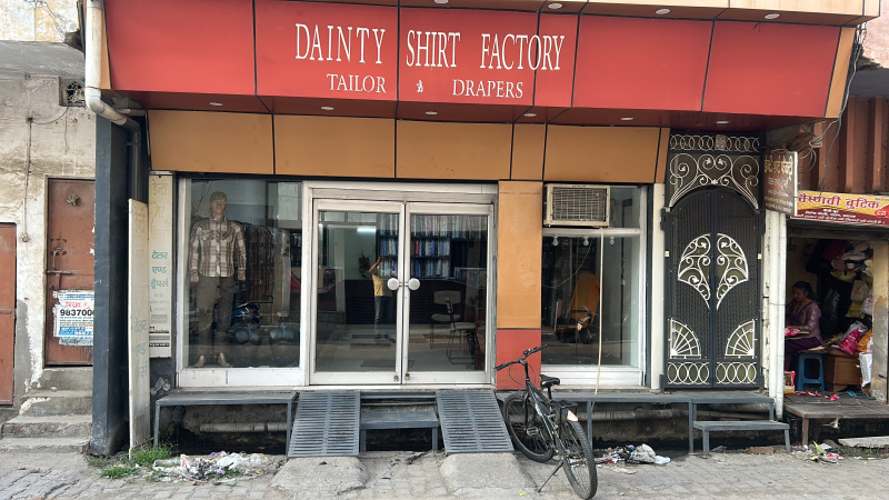  700 Sq.ft. Commercial Shop for Rent in New Mandi, Muzaffarnagar