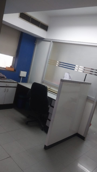  Office Space 1835 Sq.ft. for Sale in Camac Street Area, Kolkata
