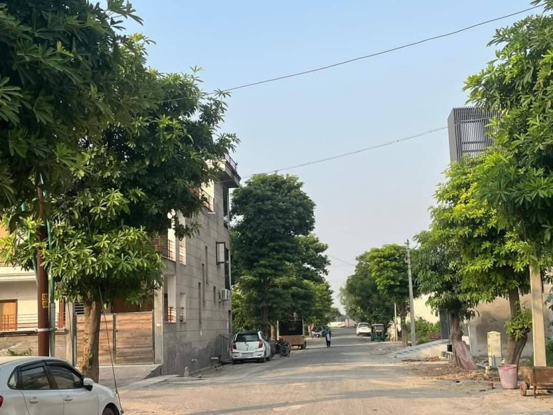  105 Sq. Yards Residential Plot for Sale in Nainanajat, Agra