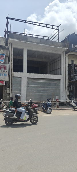  Showroom 7000 Sq.ft. for Rent in Sadar Bazar, Agra